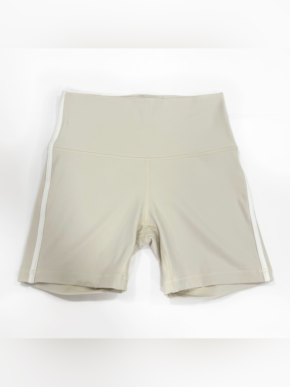 Lululemon athletica High-Rise Bike Shorts with Side Stripe in Bone | Size 8 - Picture 3 of 8